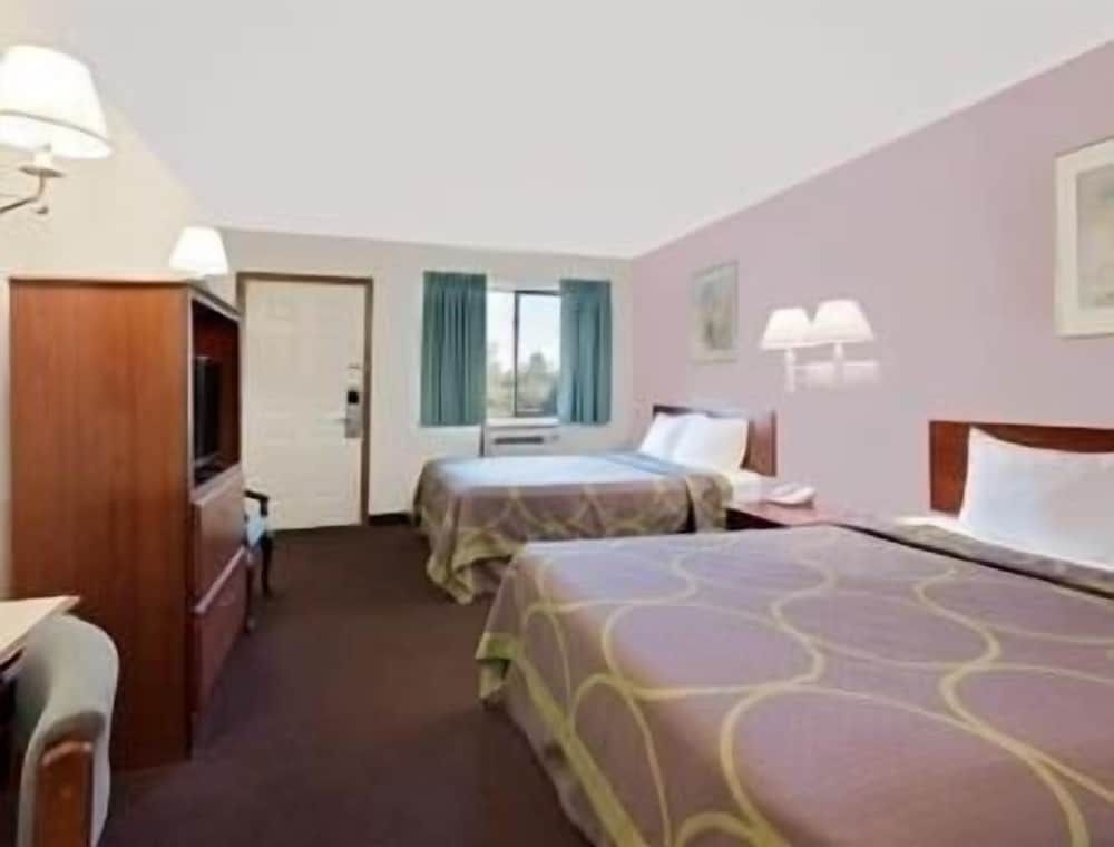 Super 8 by Wyndham Keystone/Mt. Rushmore 3