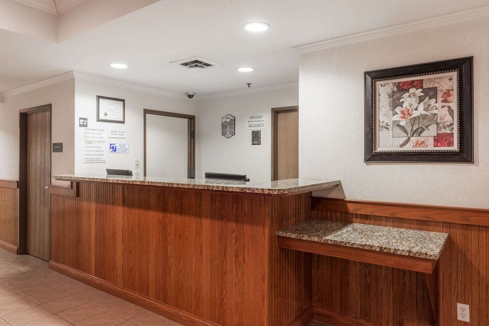 Super 8 by Wyndham St Robert Ft Leonard Wood Area 3