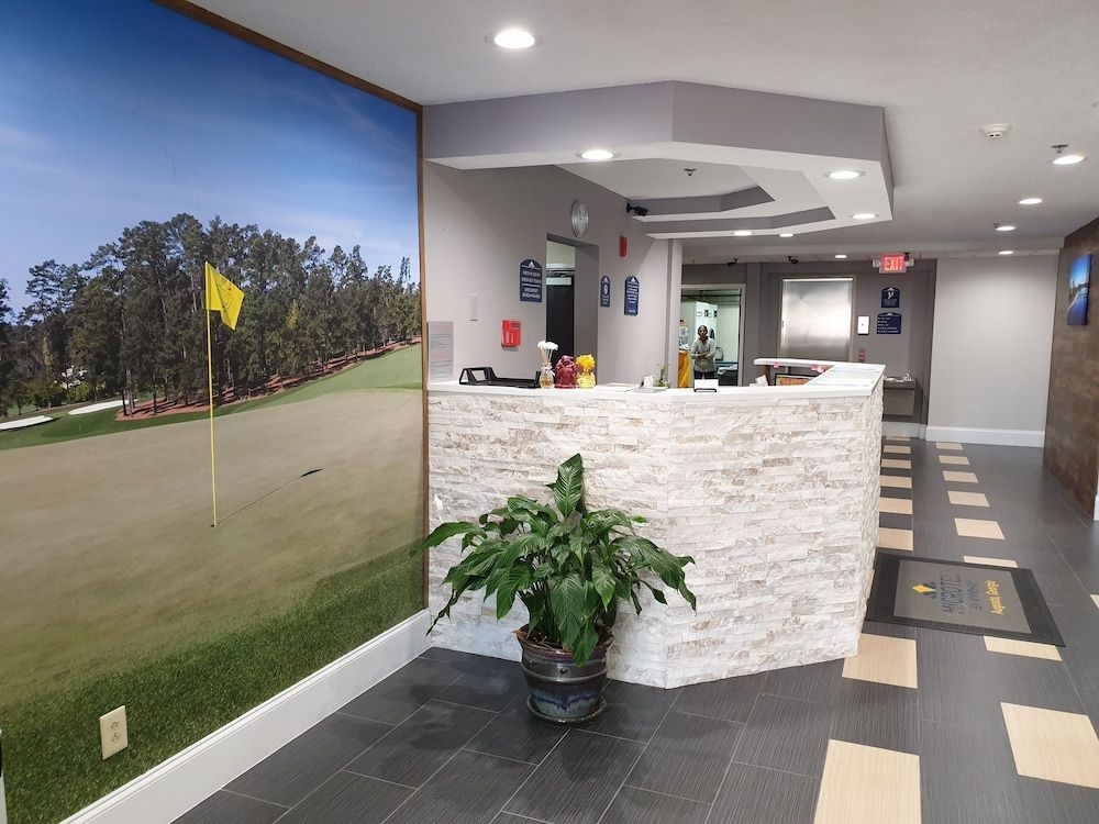 Microtel Inn & Suites by Wyndham Augusta/Riverwatch 3
