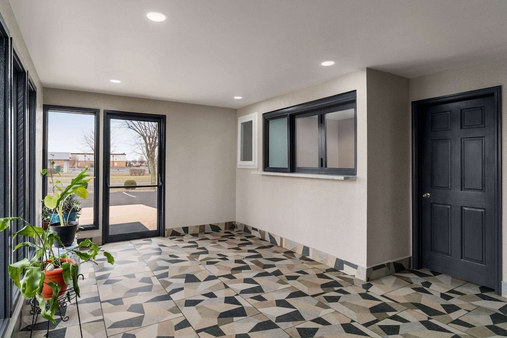 Super 8 by Wyndham Columbus/Edinburgh 3