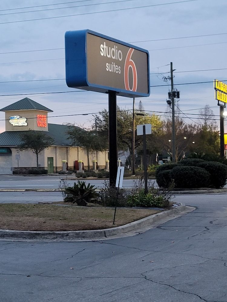 Studio 6 Suites Hinesville, GA 2 étoiles à Hinesville