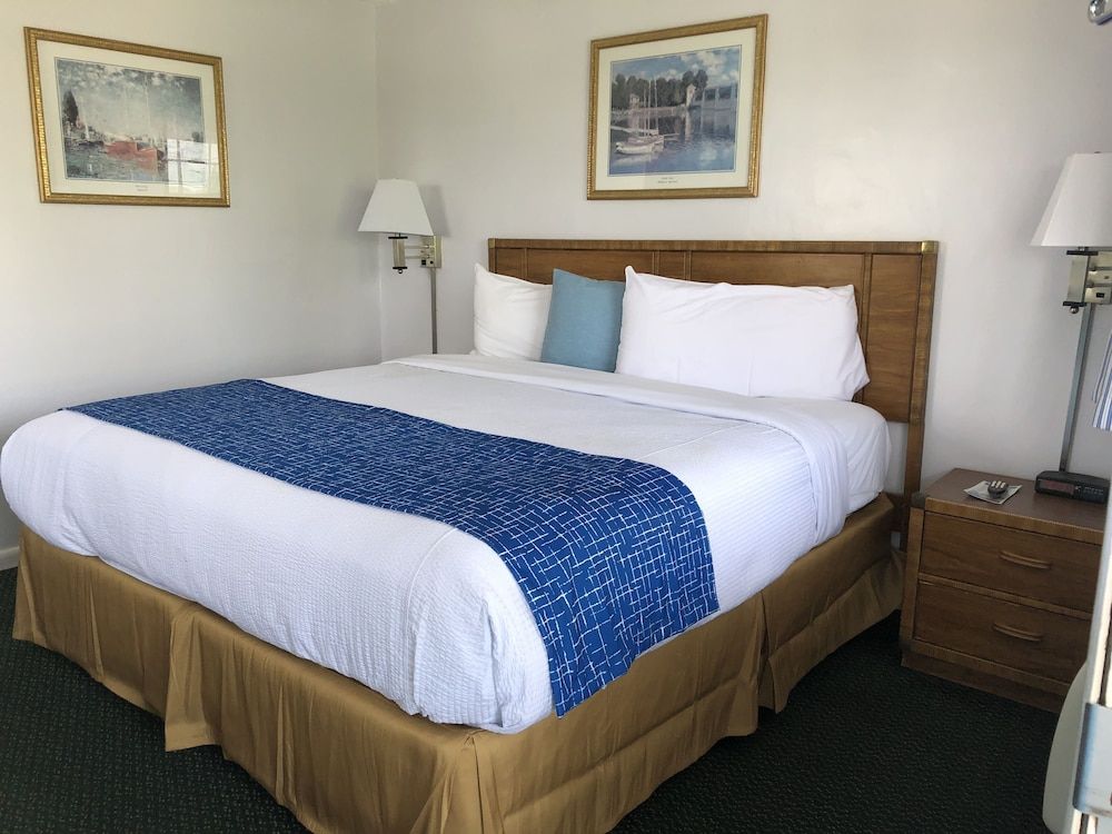 Travelodge by Wyndham Cape Cod Area 3