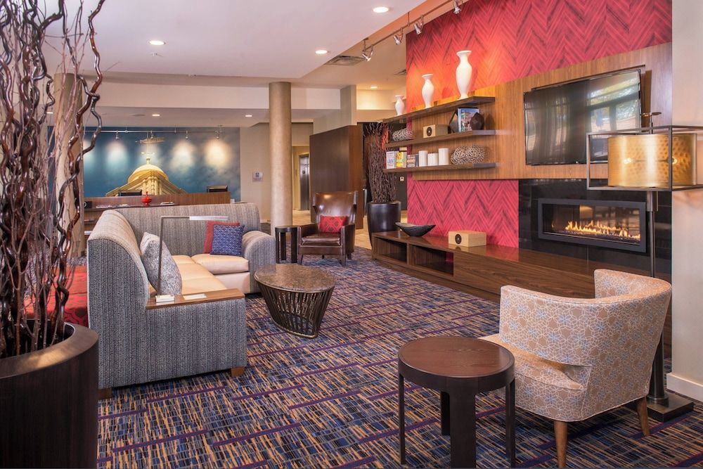Courtyard by Marriott Shippensburg 2