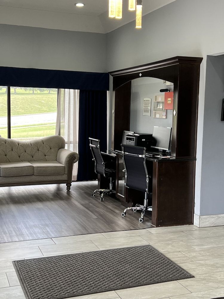 Quality Inn Merriam Kansas City 3