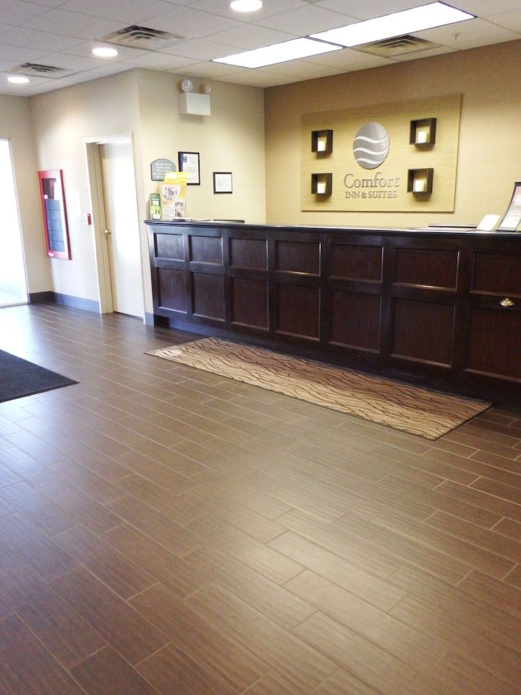 Comfort Inn & Suites located in Dayville 2