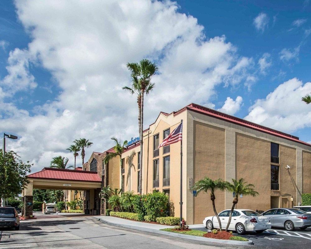 Comfort Inn & Suites Lantana West Palm Beach South 3 estrelas em Lantana