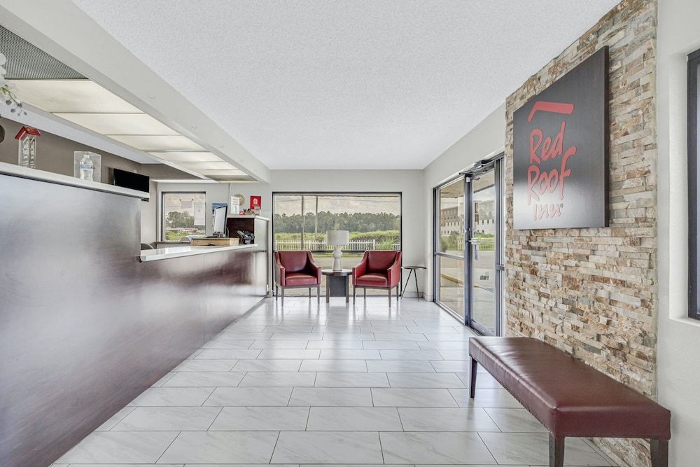 Red Roof Inn MacClenny 3