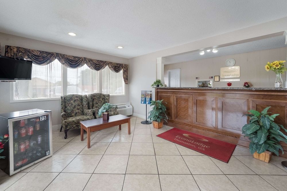 Econo Lodge Thomaston 2