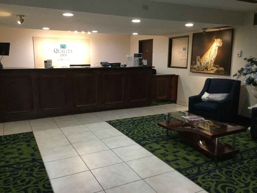 Quality Inn Arcola 2