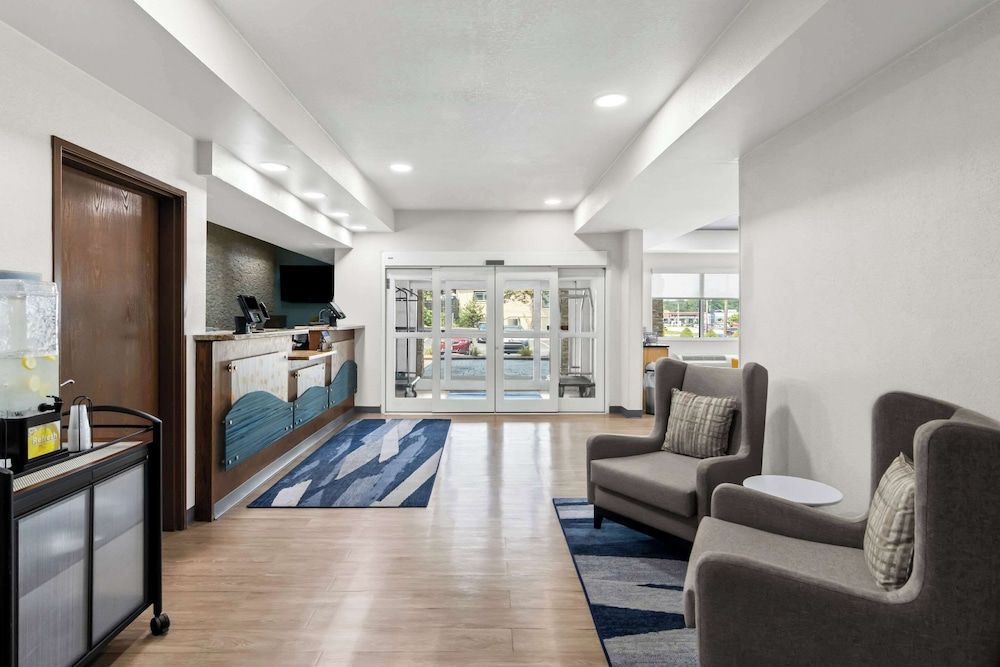 Comfort Inn Schereville 3