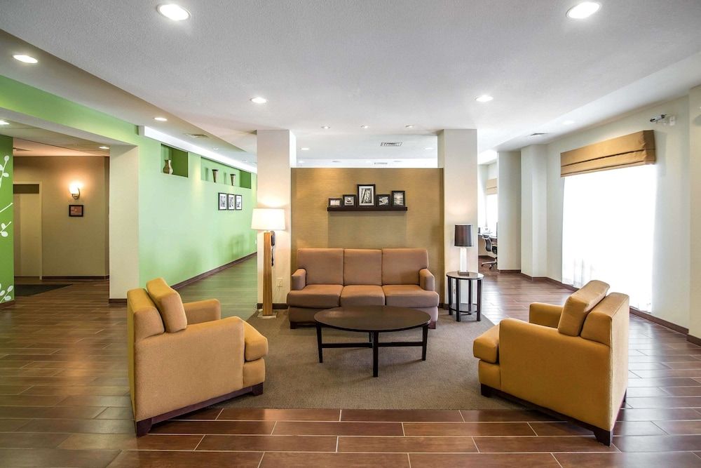 Sleep Inn & Suites Haysville - Wichita South 2