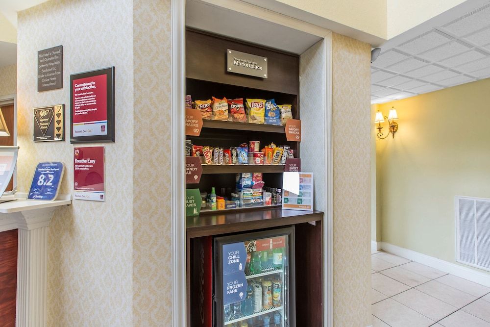 Comfort Suites Southport - Oak Island 2