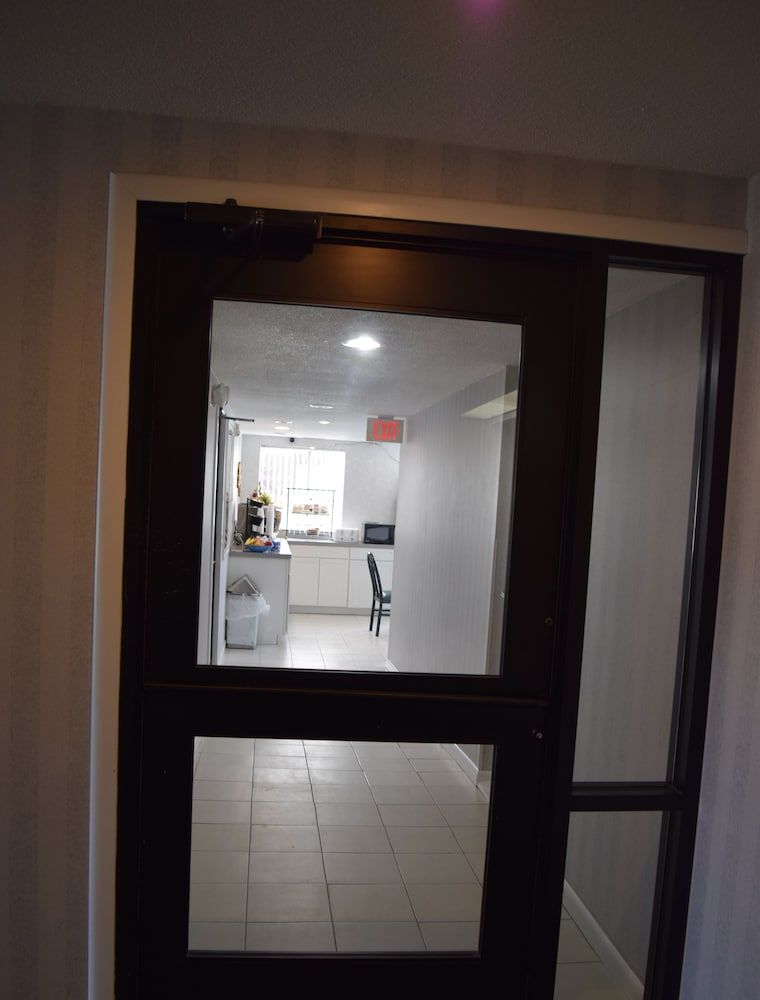 Rodeway Inn & Suites New Paltz - Hudson Valley 2