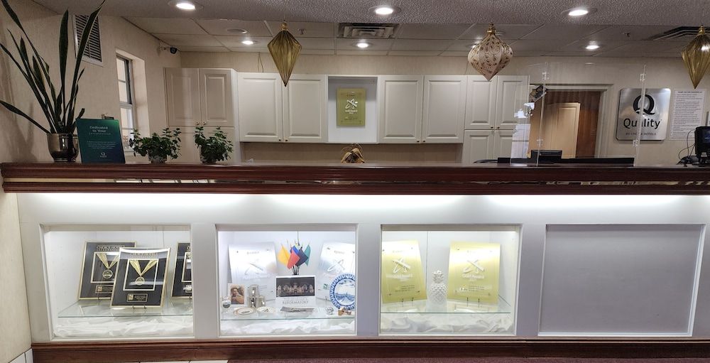 Quality Inn & Suites Bellville - Mansfield 2