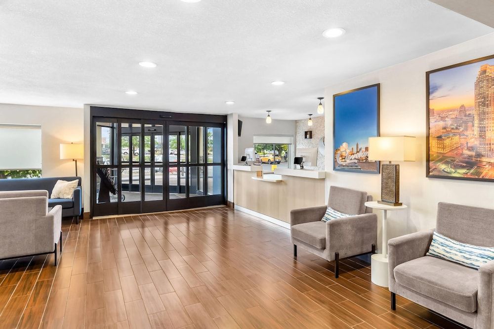 Comfort Inn Mayfield Heights Cleveland East 2