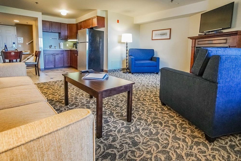 Oceancliff Resort I & II 3