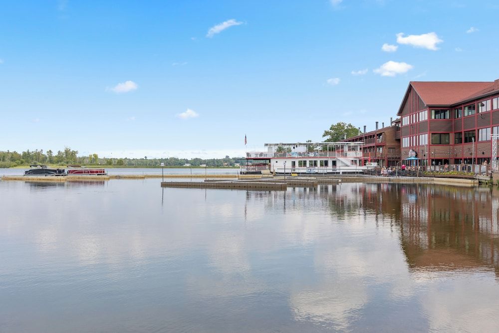 The Lodges at Breezy Point -1 estrelas em Breezy Point
