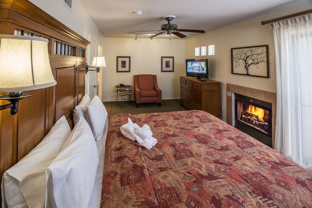 Villas of Cave Creek 3