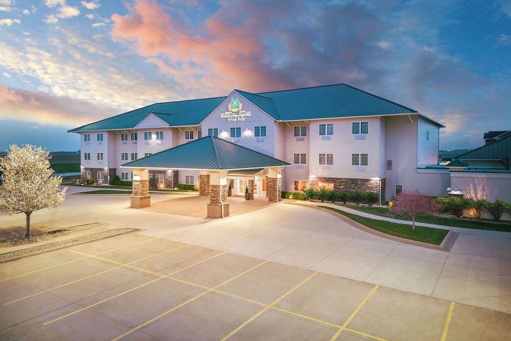 Green Mill Village Hotel & Suites, BW Signature Collection 3 étoiles à Arcola