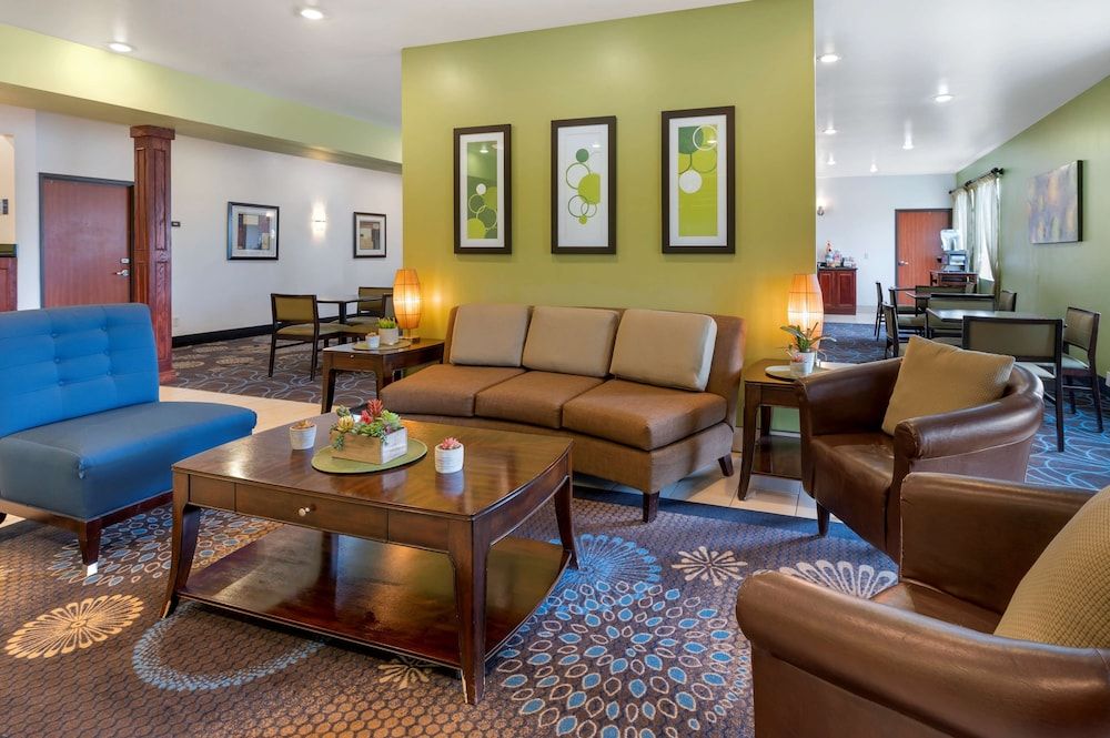 Best Western Plus Covered Bridge Inn 2