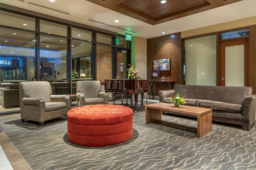 Best Western Premier Boulder Falls Inn 3