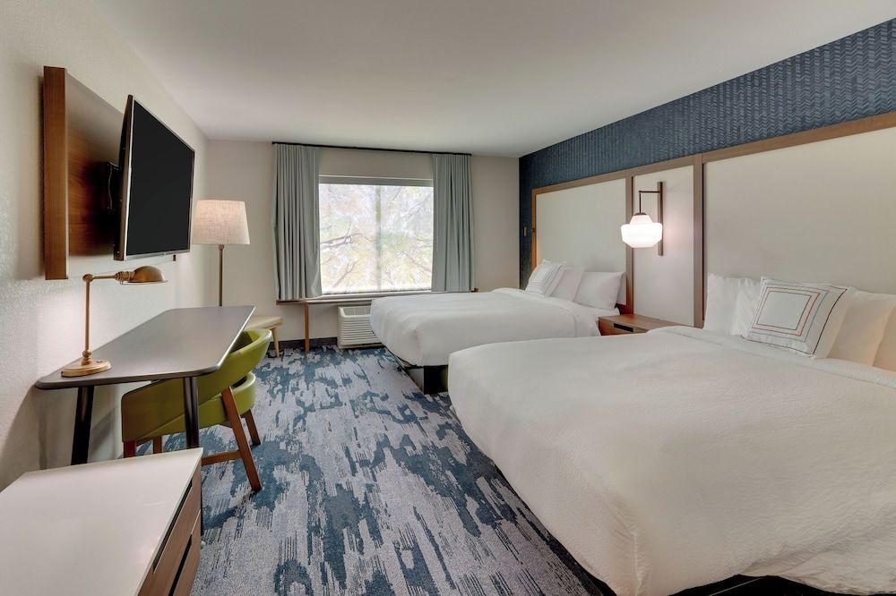 Fairfield Inn & Suites Meridian 3