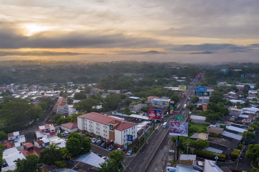 Comfort Inn Real San Miguel 4 stelle a San Miguel