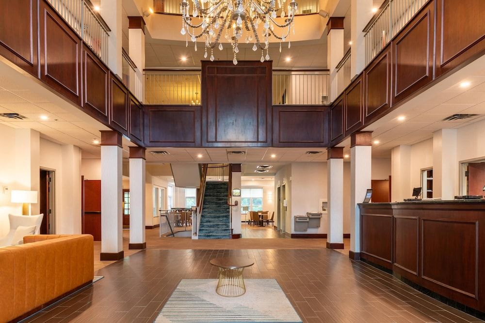 Comfort Inn & Suites Near Burke Mountain 3