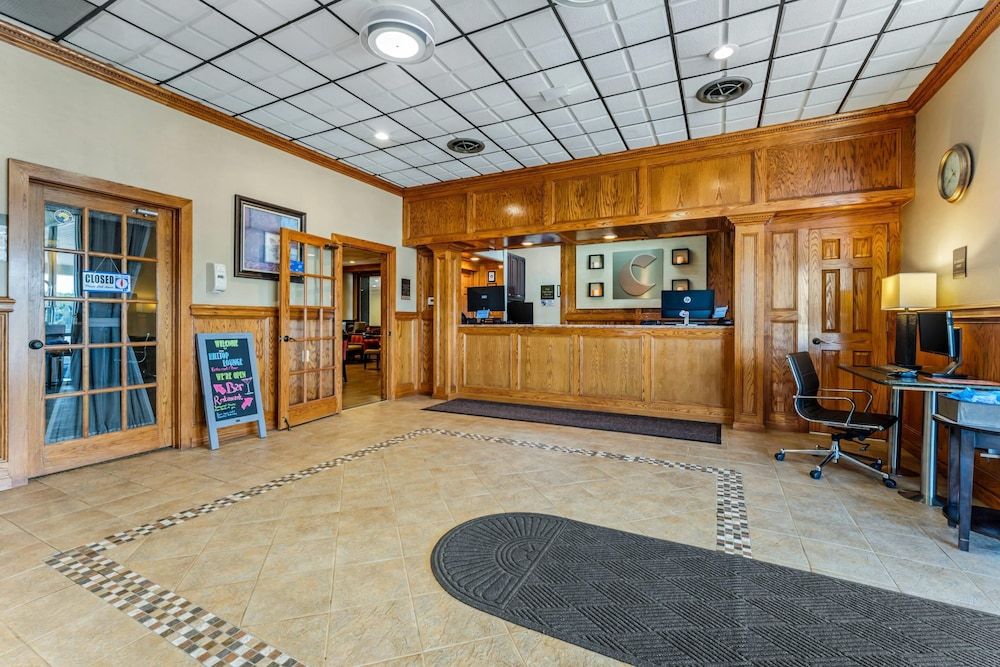 Comfort Inn & Suites Triadelphia 3