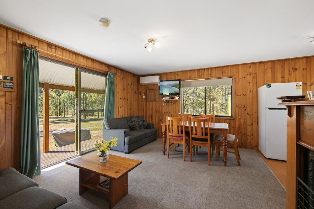 Hunter Hideaway Cottages 2