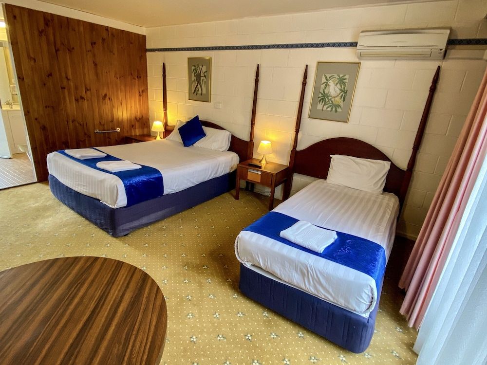 Snow Season Motor Inn 3