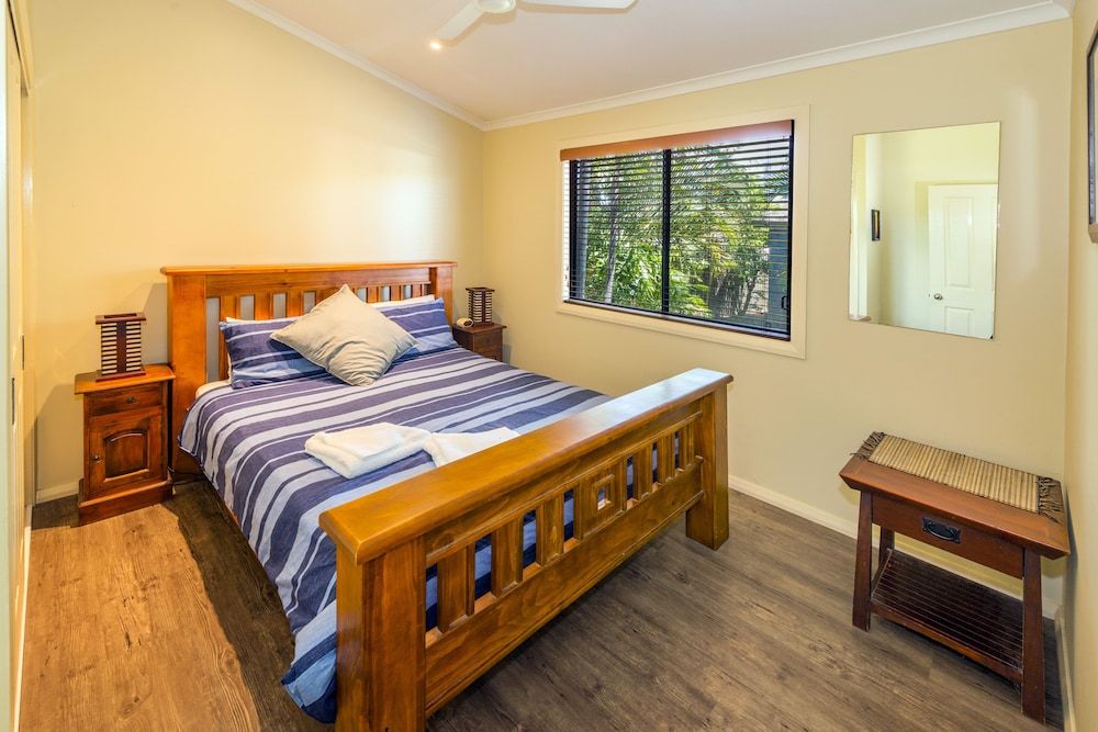 Safety Beach Ocean Bungalows 3