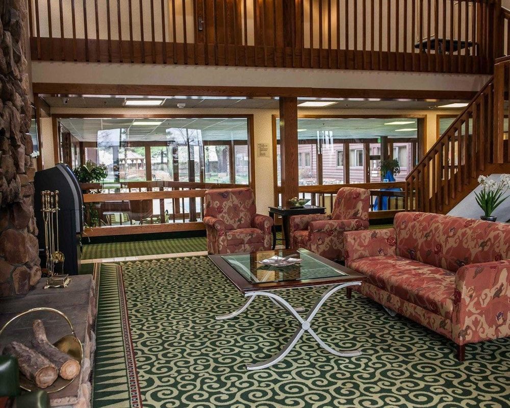 Quality Inn & Suites Goshen 2