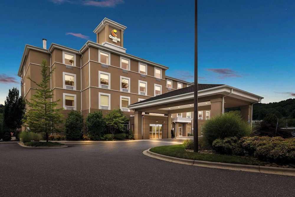 Comfort Inn Sylva - Cullowhee 2 estrelas em Dillsboro