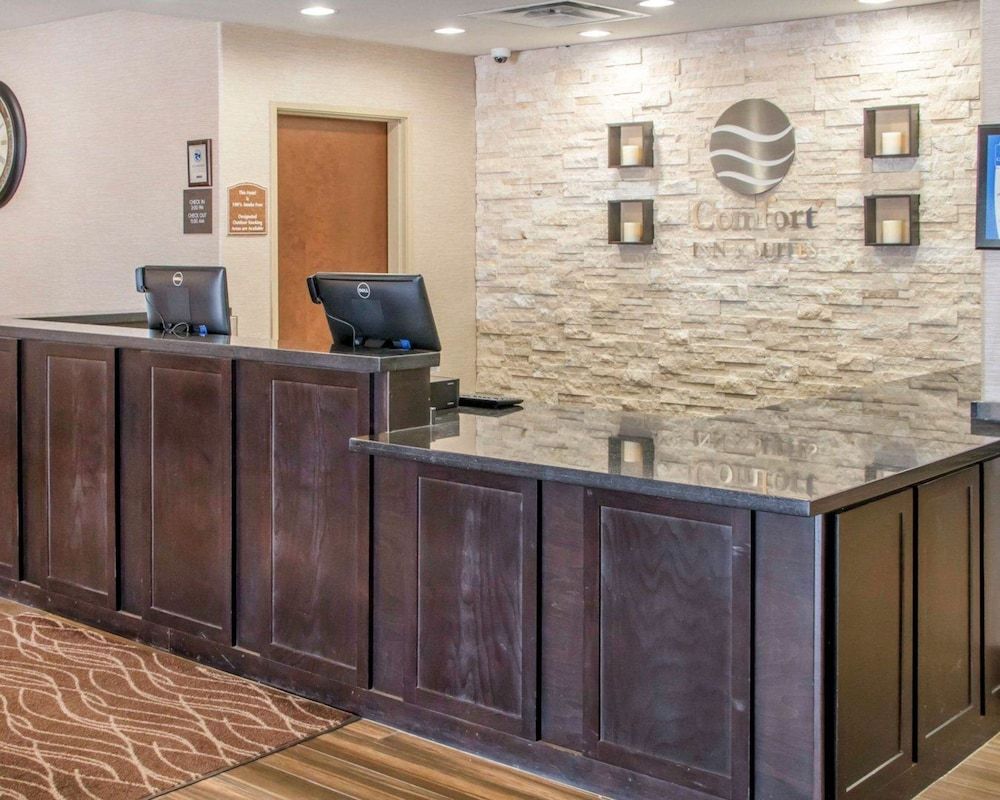 Comfort Inn & Suites San Marcos near Outlet Mall 2