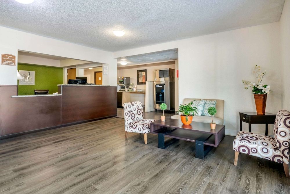 Quality Inn & Suites Leesburg Chain of Lakes 2