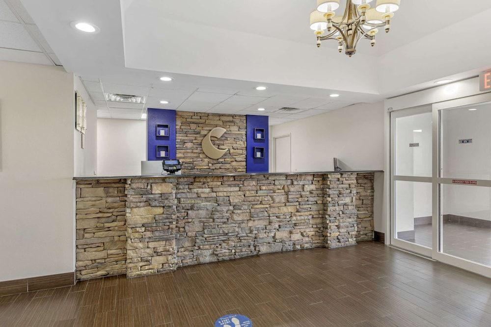 Comfort Inn US Hwy 80 3