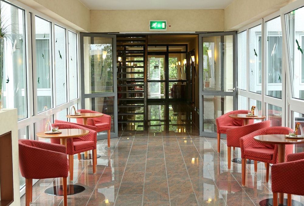 Amedia Hotel Frankfurt-Ruesselsheim by Wyndham 2