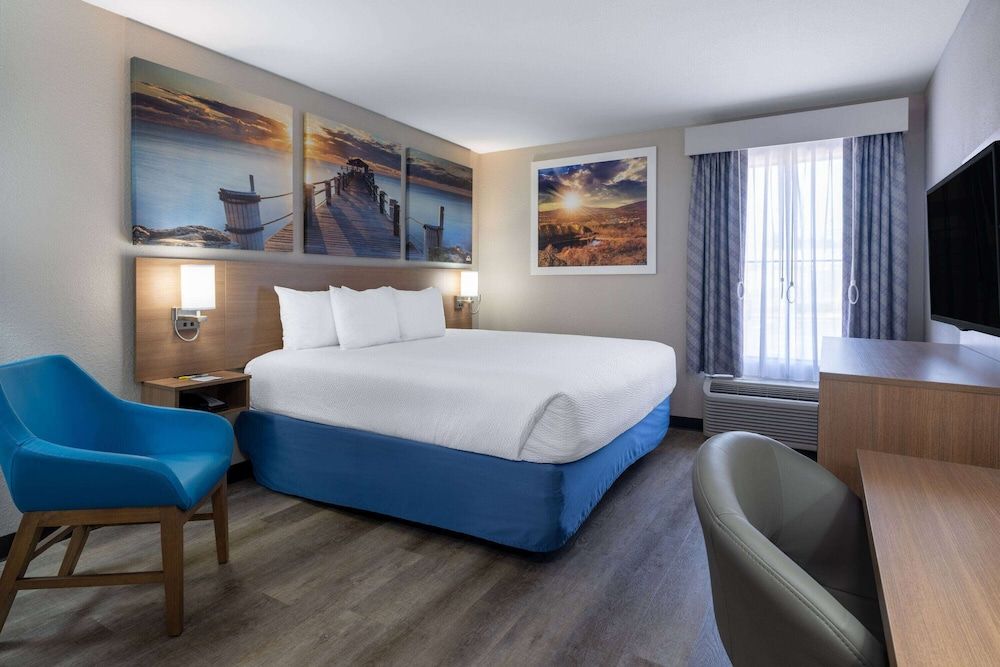 Days Inn & Suites by Wyndham Commerce 2 estrelas em Commerce