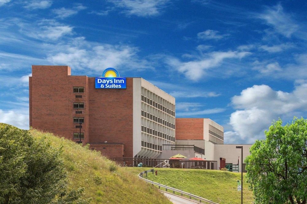 Days Inn & Suites by Wyndham Sutton Flatwoods 2 estrelas em Sutton