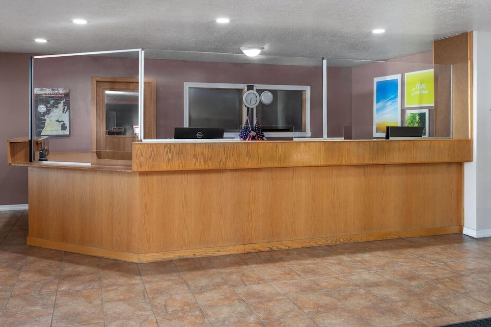 Baymont by Wyndham Manistee 3