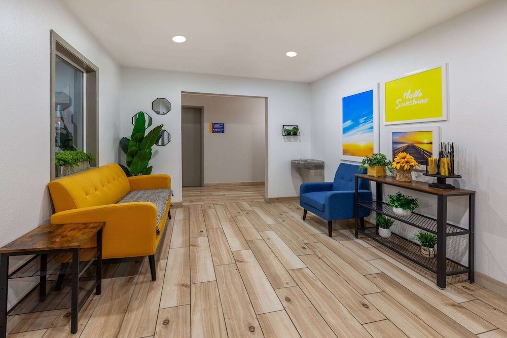 Days Inn by Wyndham Sturtevant / Racine / Mount Pleasant 2