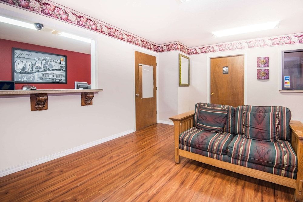 Super 8 by Wyndham Big Cabin/Vinita Area 2 estrelas em Vinita