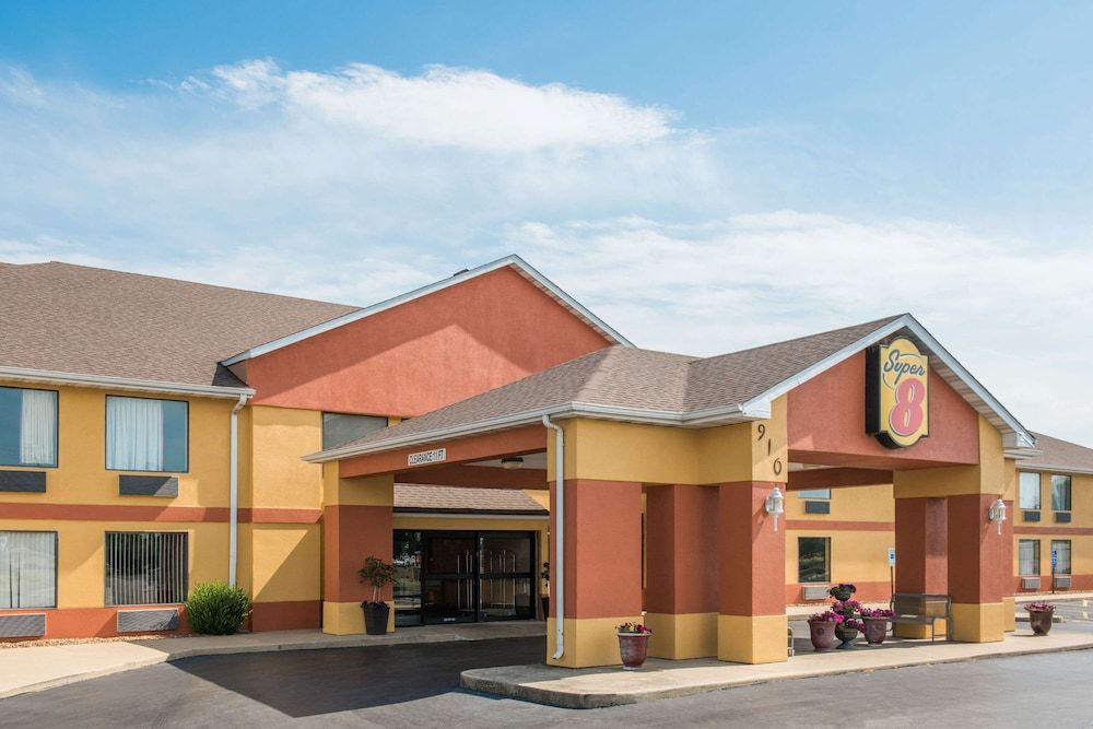 Super 8 by Wyndham Troy IL/St. Louis Area 2 estrelas em Troy