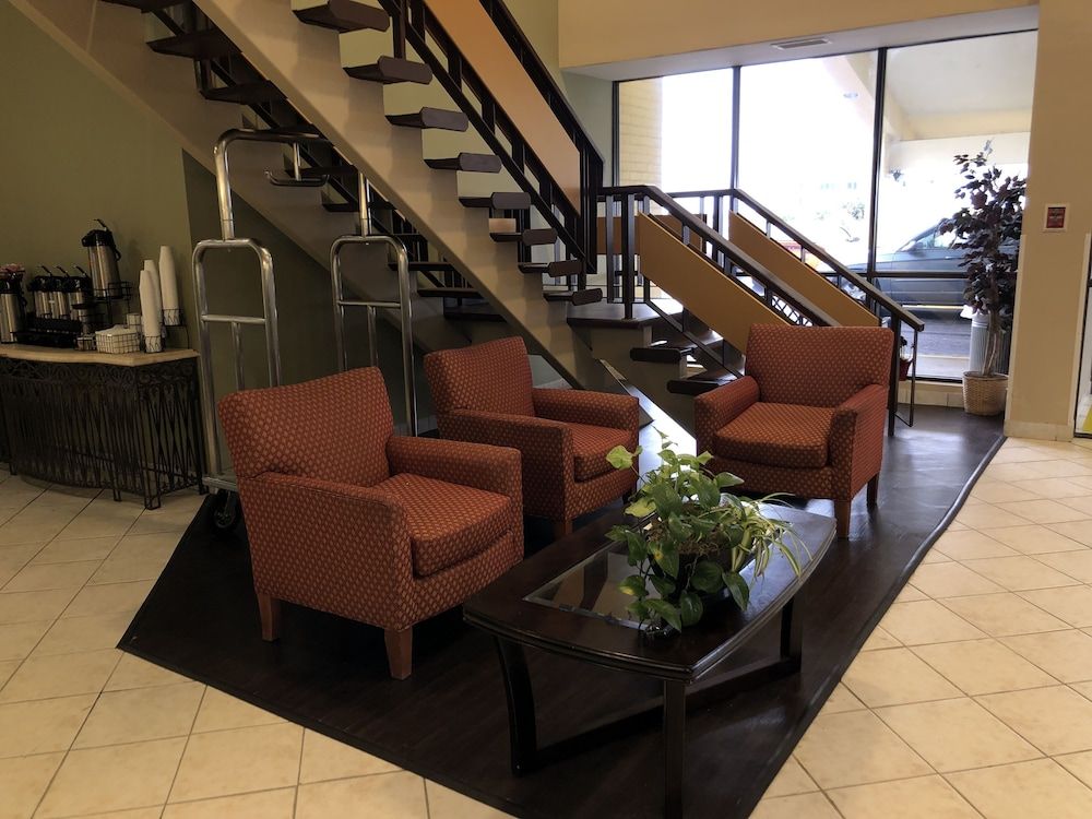 Baymont by Wyndham Kokomo 2