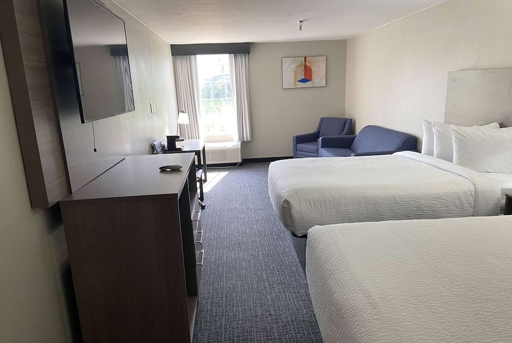 Days Inn & Suites by Wyndham Tahlequah 3