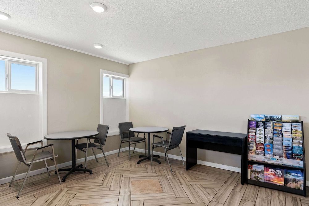 Rodeway Inn Hermiston - Umatilla 3