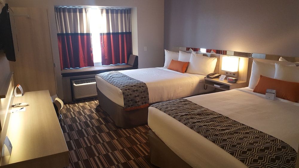 Microtel Inn & Suites By Wyndham Perry 2