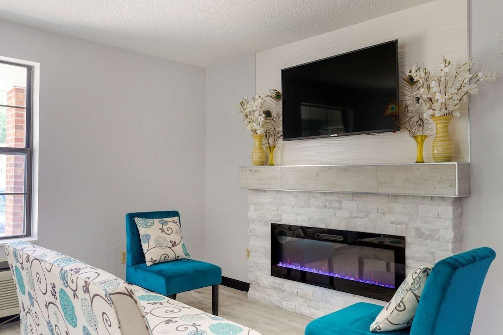 Quality Inn Lee - Lenox South 3