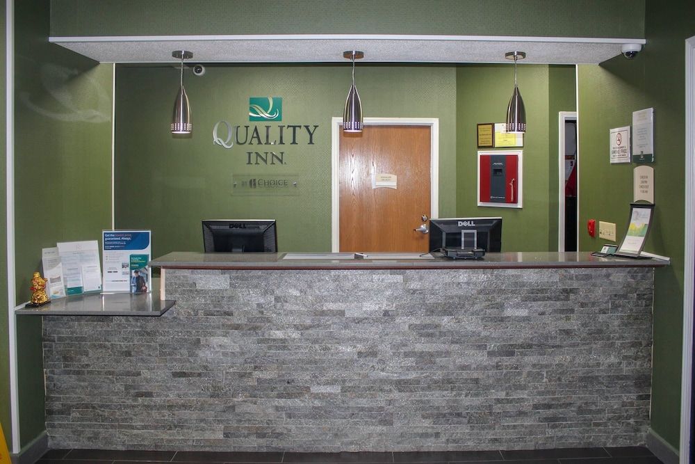 Quality Inn North Vernon near Hwy 50 3